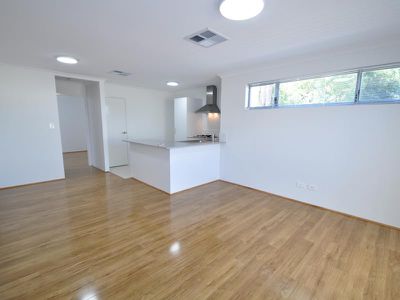 11C Toledo Close, Cannington