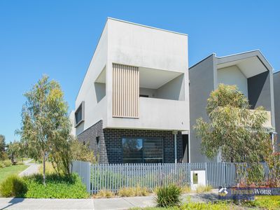 10 Egret Walk, Rowville