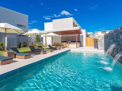 4 / 6 Park Cove Boulevard, Hope Island