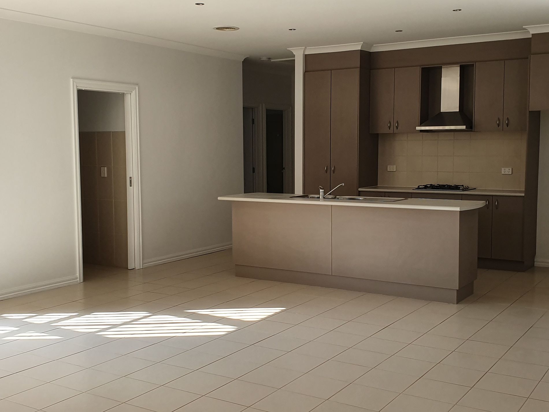 2 / 12 Sexton Court, Altona Meadows