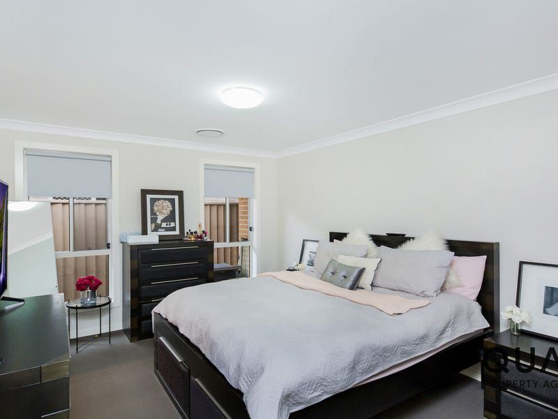 158 Lakeside Parade, Jordan Springs