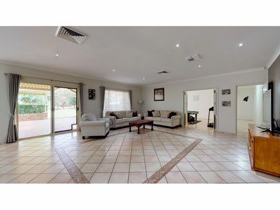 4 Chondelle Court, Dubbo