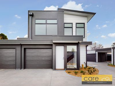 2 / 5 Maple Court, Doveton