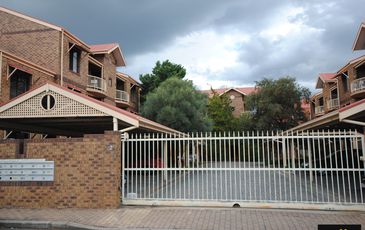 28 / 12 Willcox Street, Adelaide