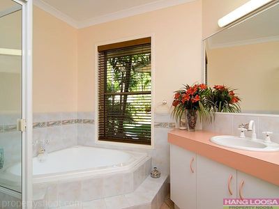 6 Caddy Close, Tewantin