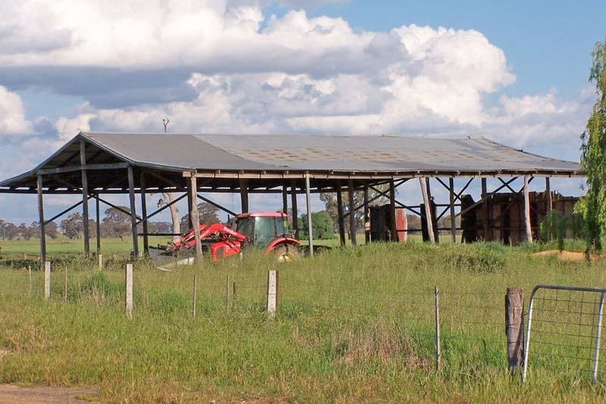 3075 McEwen Road, Stanhope South