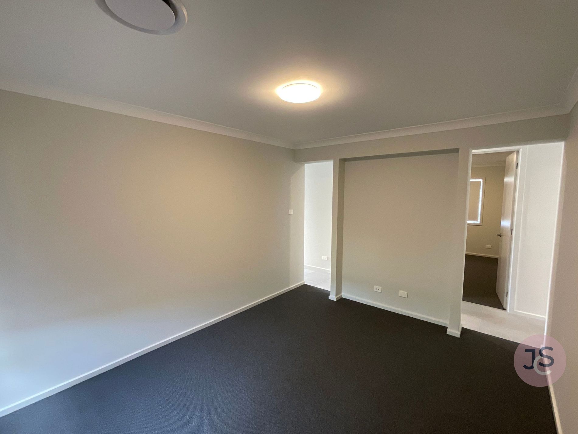 31 Arklow Cresent, Chisholm