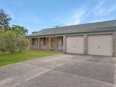 24 Karthena Crescent, Hawks Nest