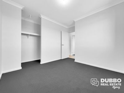 66 Cove Circuit, Dubbo