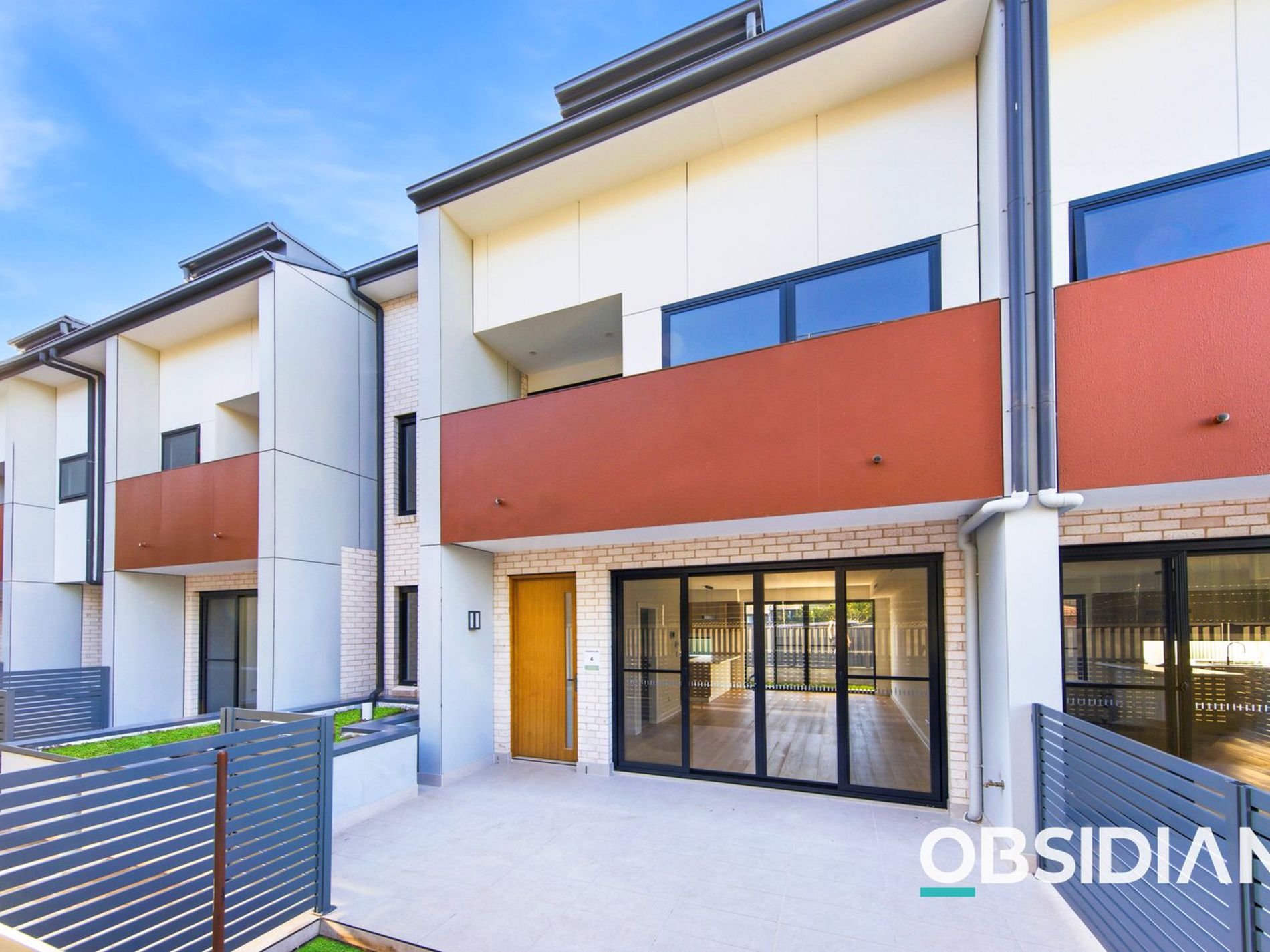 4 Bedroom / 9-9a Old Berowra Road, Hornsby