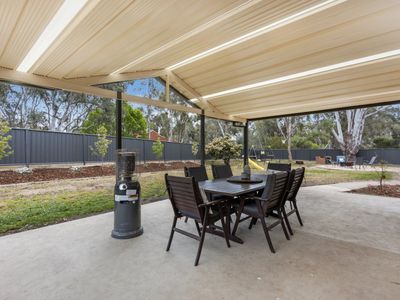 6 Wattle Drive, Heathcote