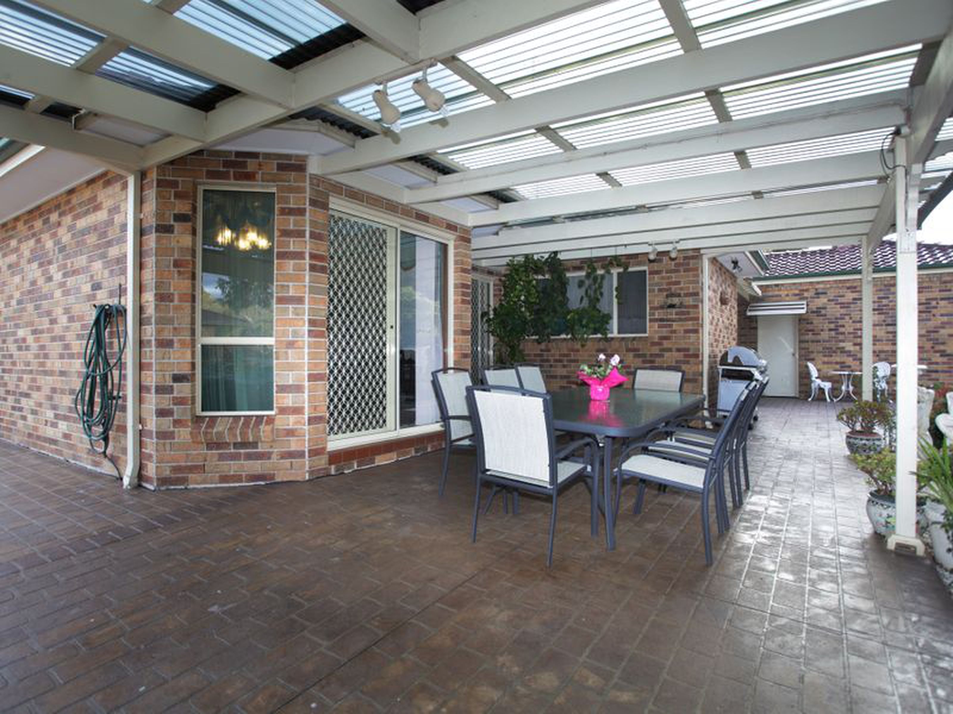 6 Budge Close, GLENMORE PARK