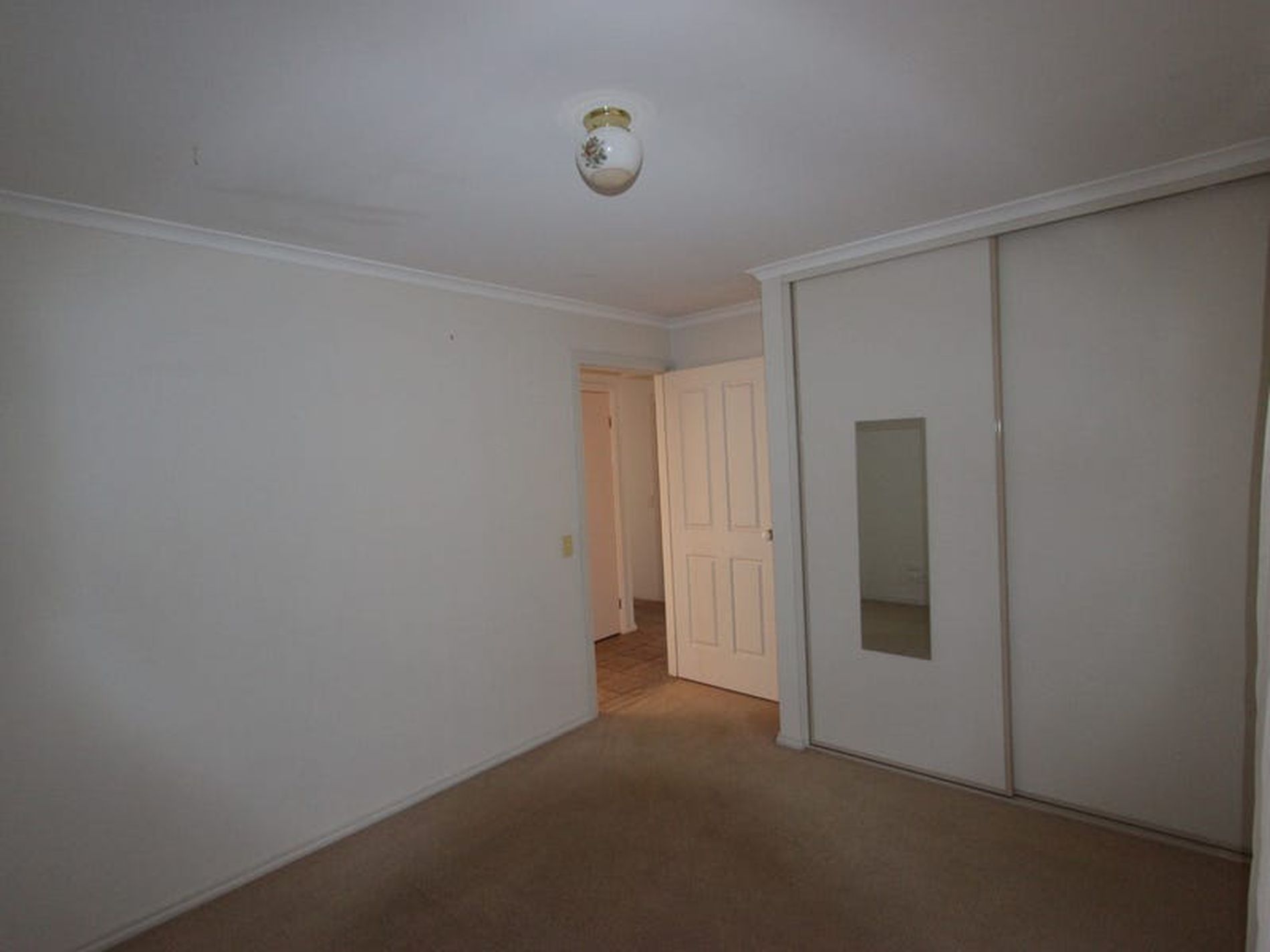 13 Stefania Mews, Whittington