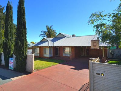 6 Kunanalling Avenue, Kalgoorlie