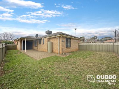 3 Carling Court, Dubbo