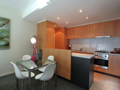 64 / 1 Domville Avenue, Hawthorn