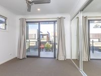 9 / 46 Avondale Crescent, Parkinson