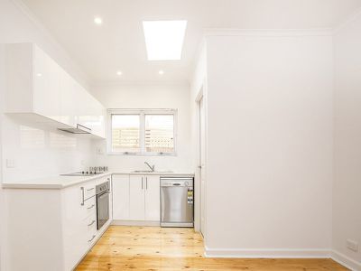 2 / 122 Railway Terrace, Ascot Park