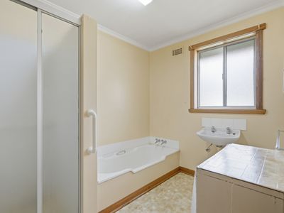 14 South Street, George Town