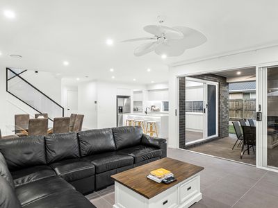 28 Soho Drive, Deebing Heights
