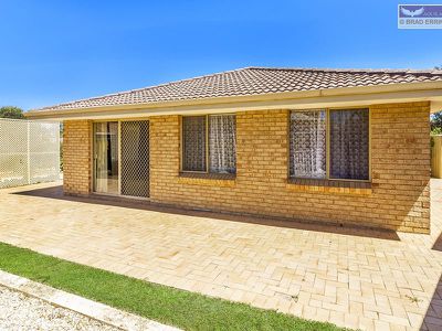 6 Wenstead Place, Stratton