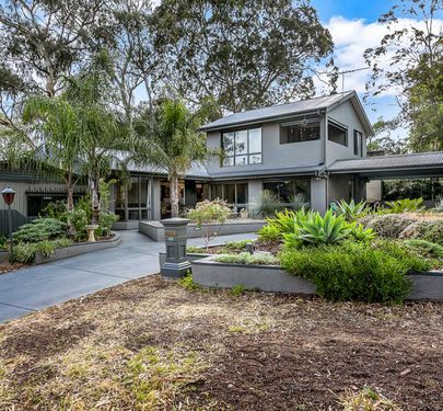 4 Nunyah Drive, Banksia Park