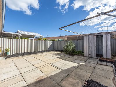 9 / 5 Louise Street, Rockingham