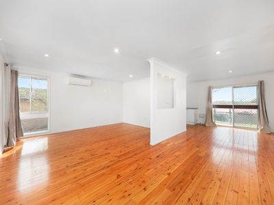 4 Clifford Avenue, Cooranbong