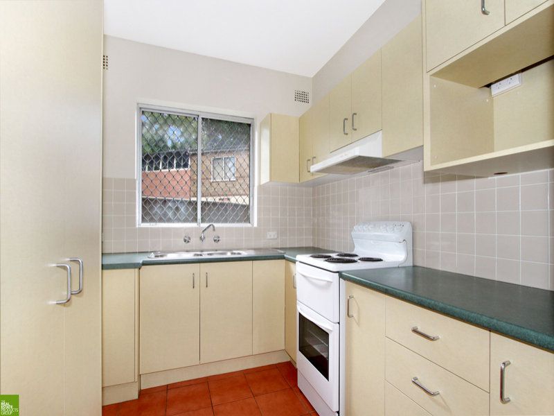 2 / 11 Reserve Street, West Wollongong
