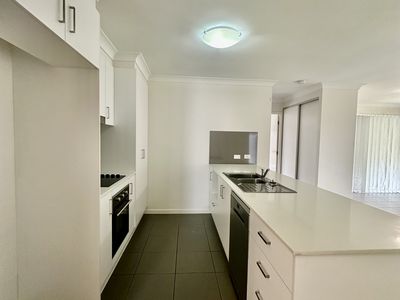1 / 17 Kains Avenue, Brassall