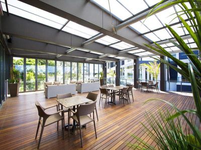 2102 / 1 Marina Promenade, Paradise Point