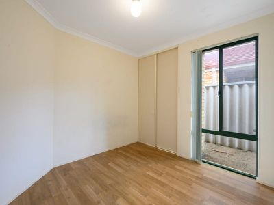 Unit 7 / 54 Gnangara Dr, Waikiki