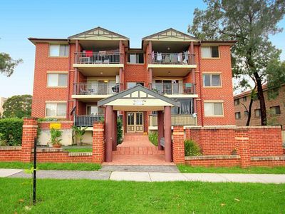 1 / 13-15 Cairds Avenue, Bankstown
