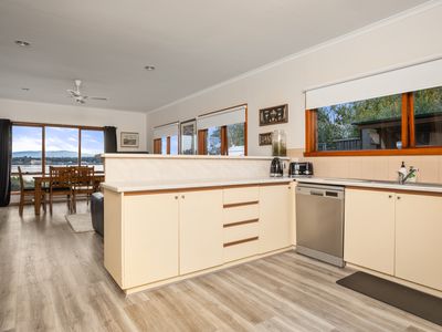 20 Reece Street, George Town