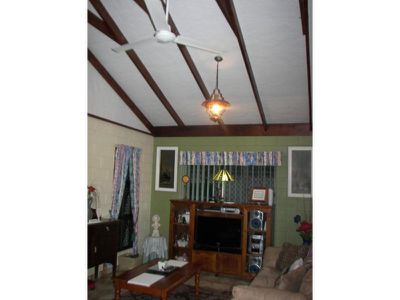 22 Lynd  Highway, Toll