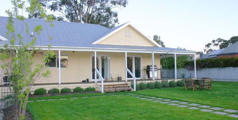 4 Caulfield Street, Violet Town