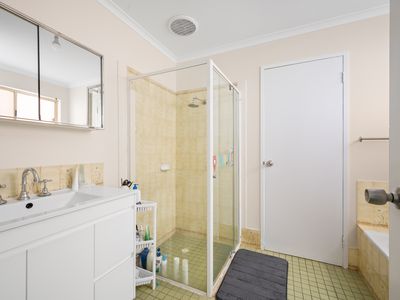 4 Shotover Place, South Kalgoorlie