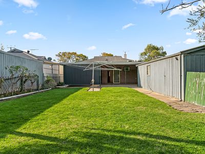 8 Scotia Street, Croydon