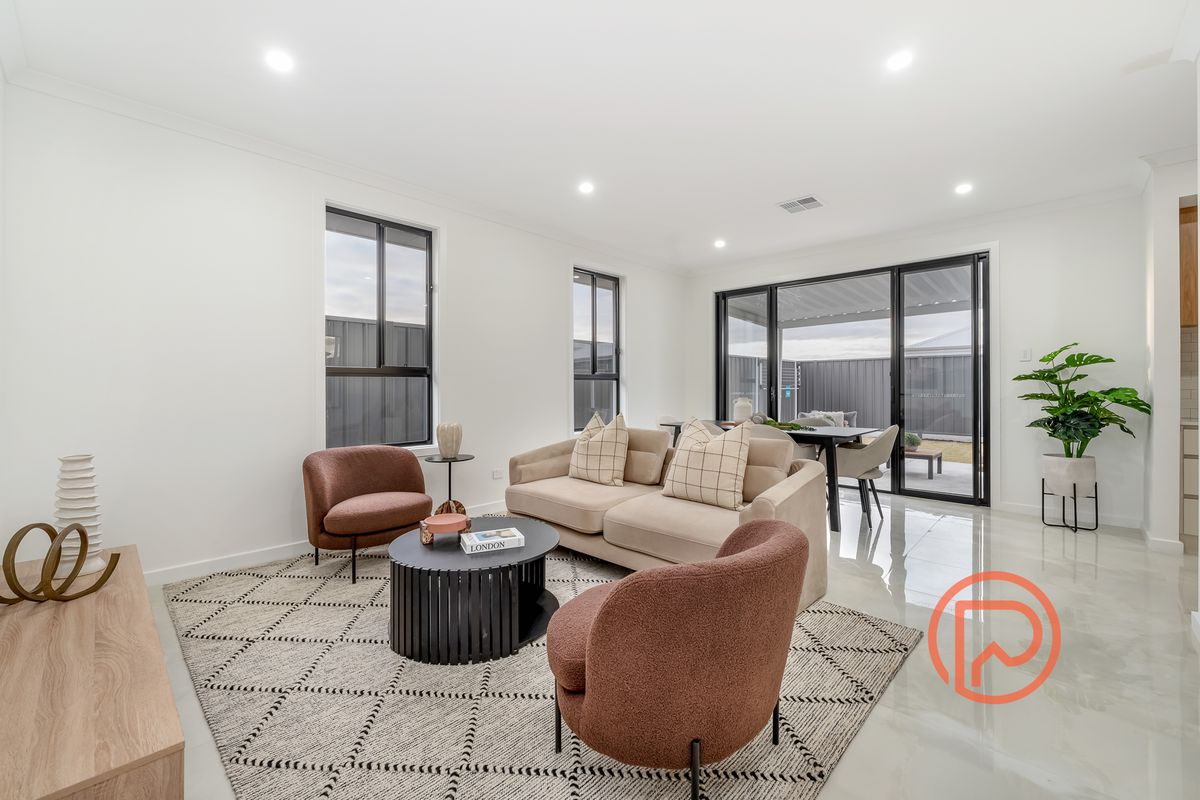 7 RAGLESS STREET, Munno Para West