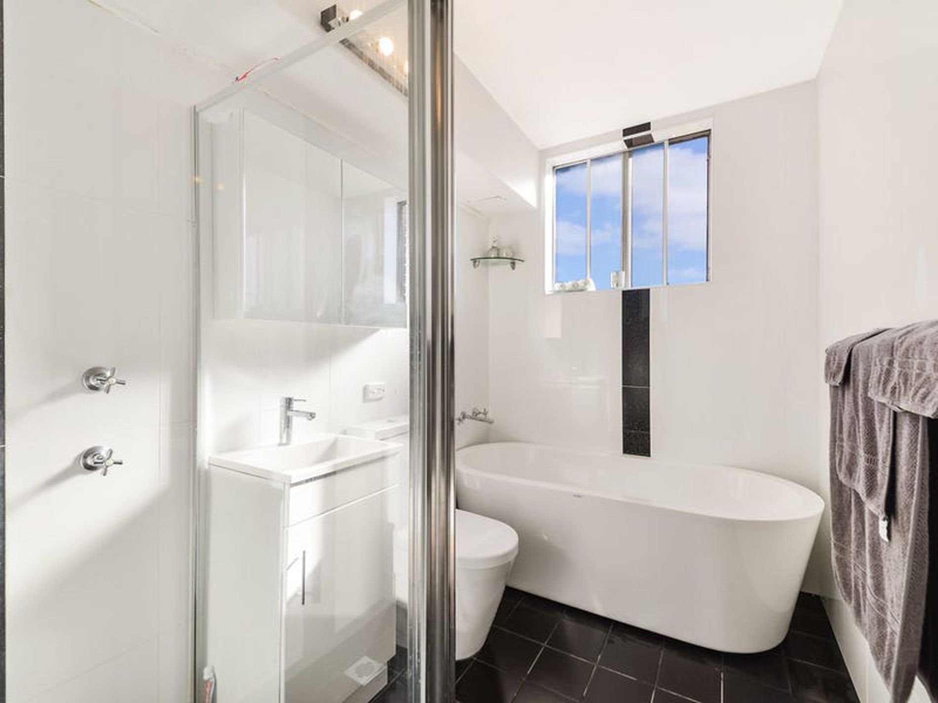 22 / 28 Evans Avenue, Eastlakes