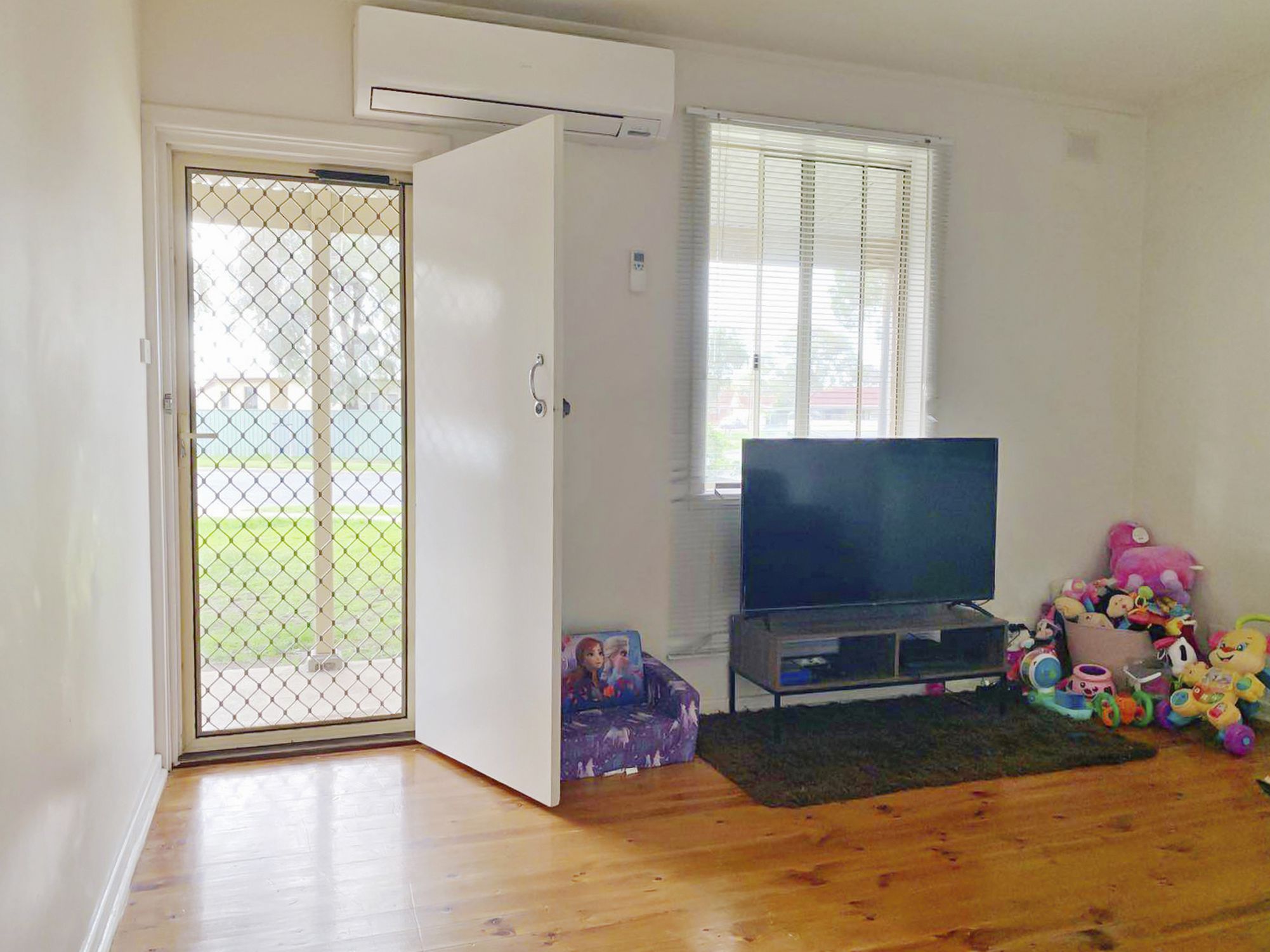 14 MacKay Crescent, Parafield Gardens