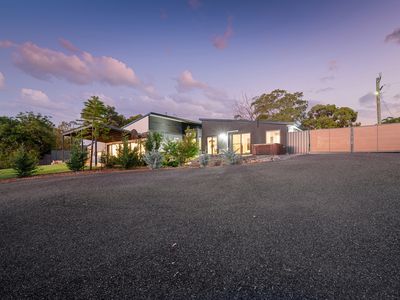 17 Bromfield Drive, Kelmscott