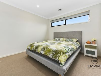 64 Stature Avenue, Clyde North