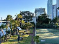 u11 / 2940 Gold Coast Highway, Surfers Paradise