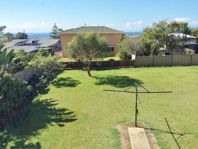 16 Vista Drive, Dolphin Point