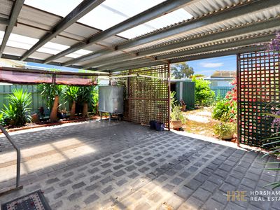 20 Felstead Avenue, Horsham