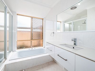 10 Dampier Court, Thornlie