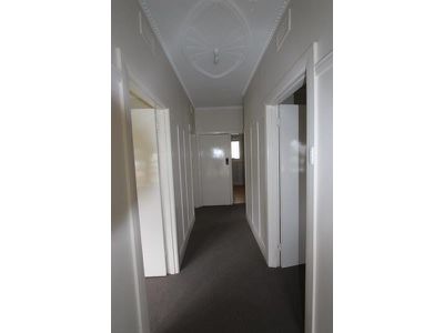 12 Clonard Avenue, Geelong West