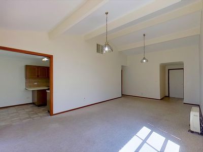 8 / 96 Bultje Street, Dubbo