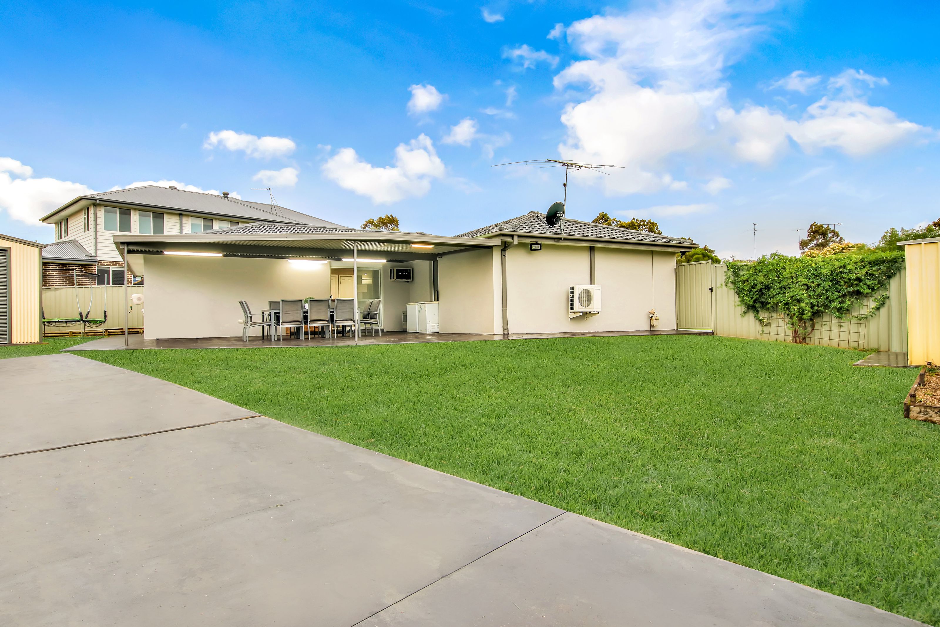 1 Oberon Crescent, SOUTH PENRITH
